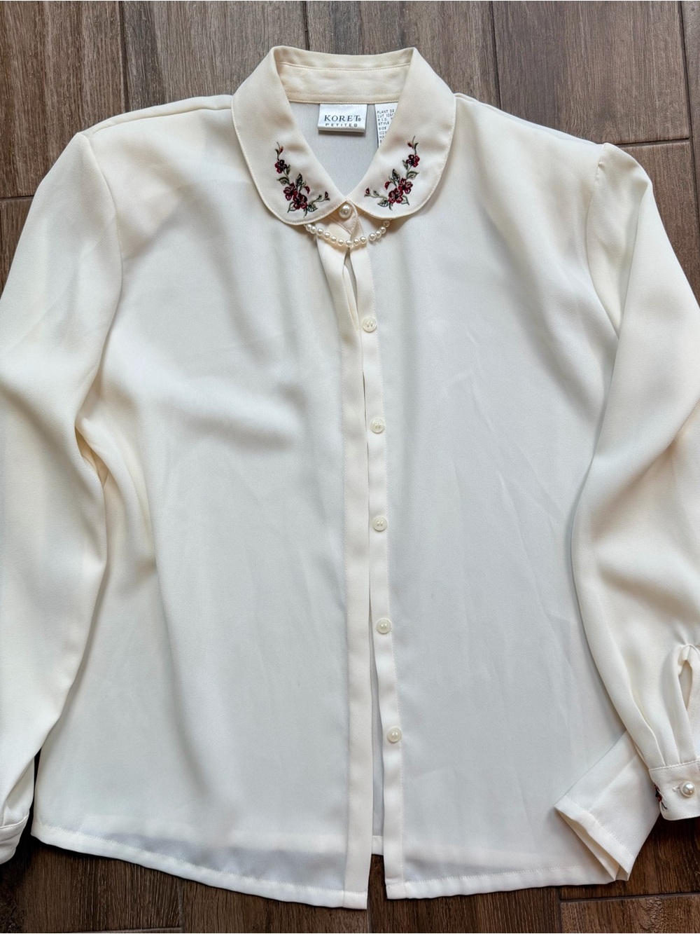 Koret Cream Button-Front Blouse with Embroidered Pearl Collar